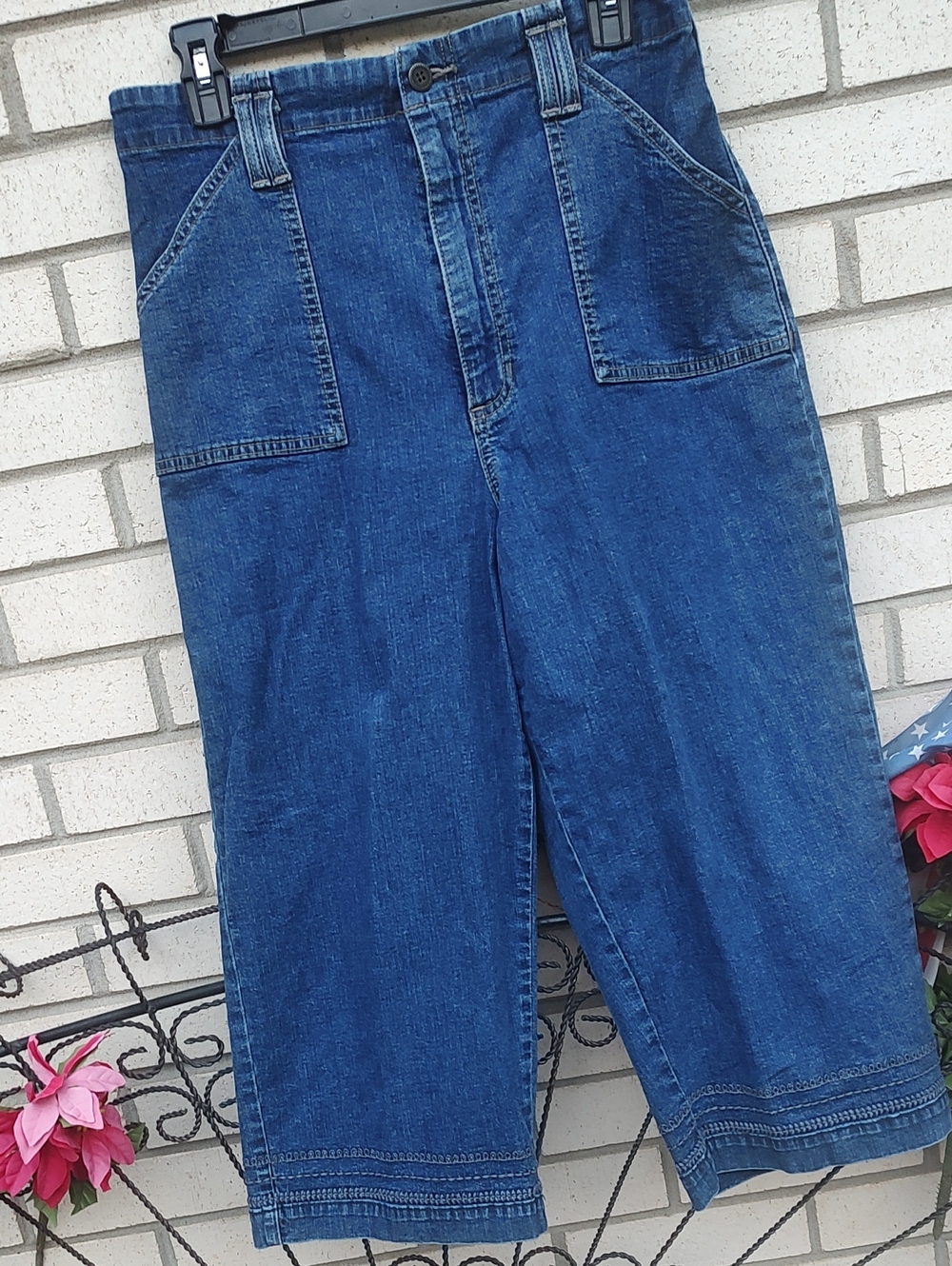 Lee/Denim Capris Pants - Picture 2 of 9